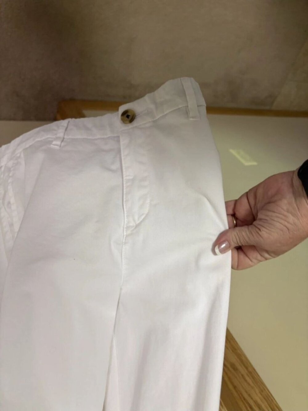 Tommy Hilfiger Women's Pants White Sz 12 Flat Front Chino Cotton 28" Inseam - Picture 9 of 11
